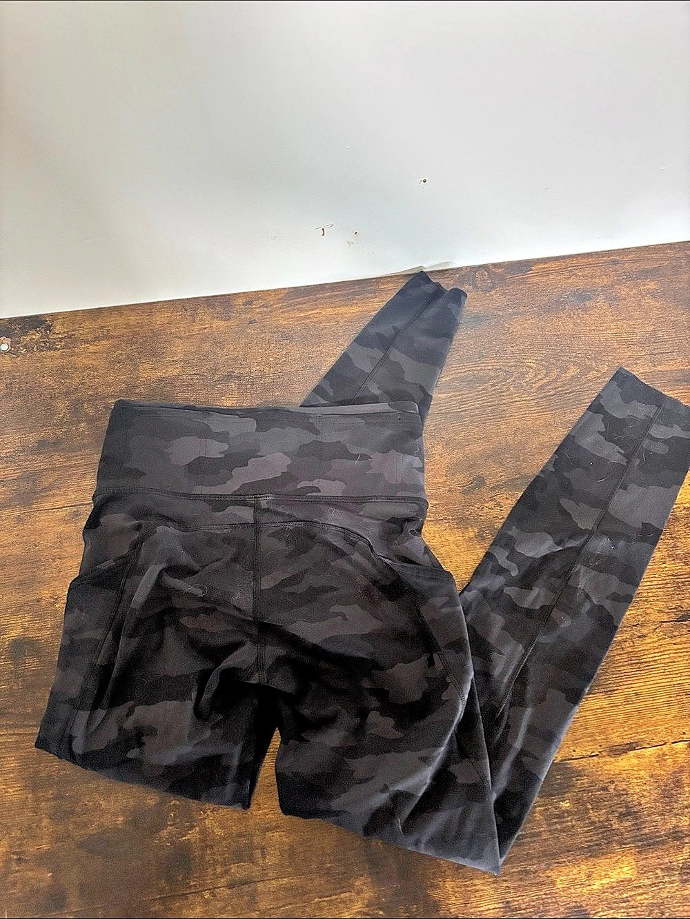 Fast and Free High Rise Legging *hemmed* - Picture 3 of 7